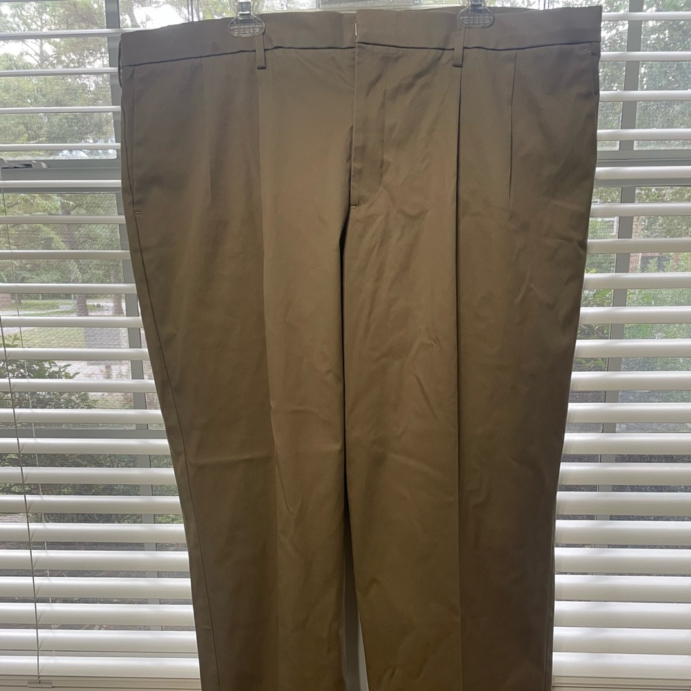Dockers relaxed fit dress pants